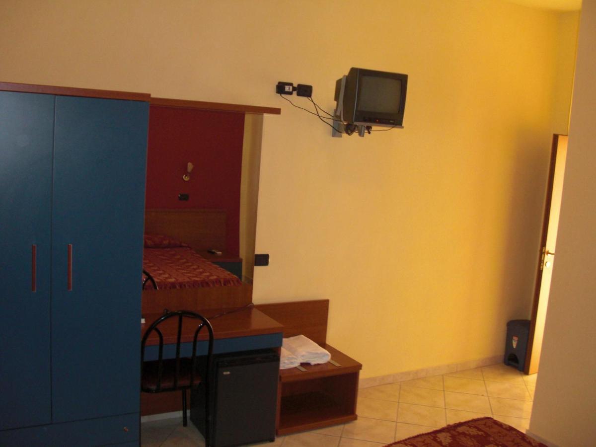 Hotel Legnano Exterior photo